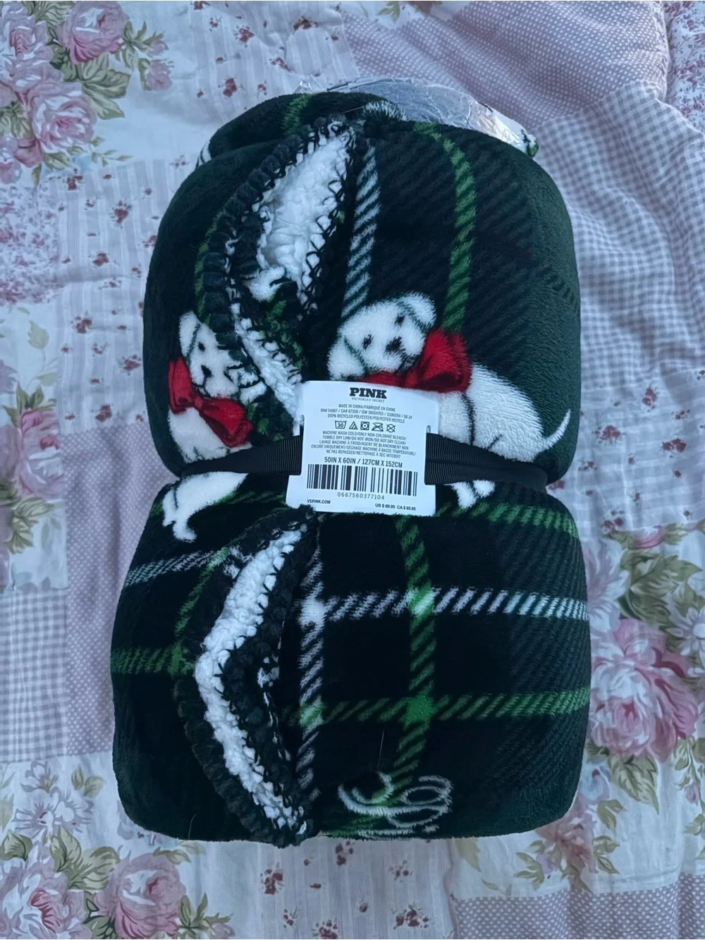 PINK Victoria's Secret Green & Black Plaid Cozy Plush Blanket